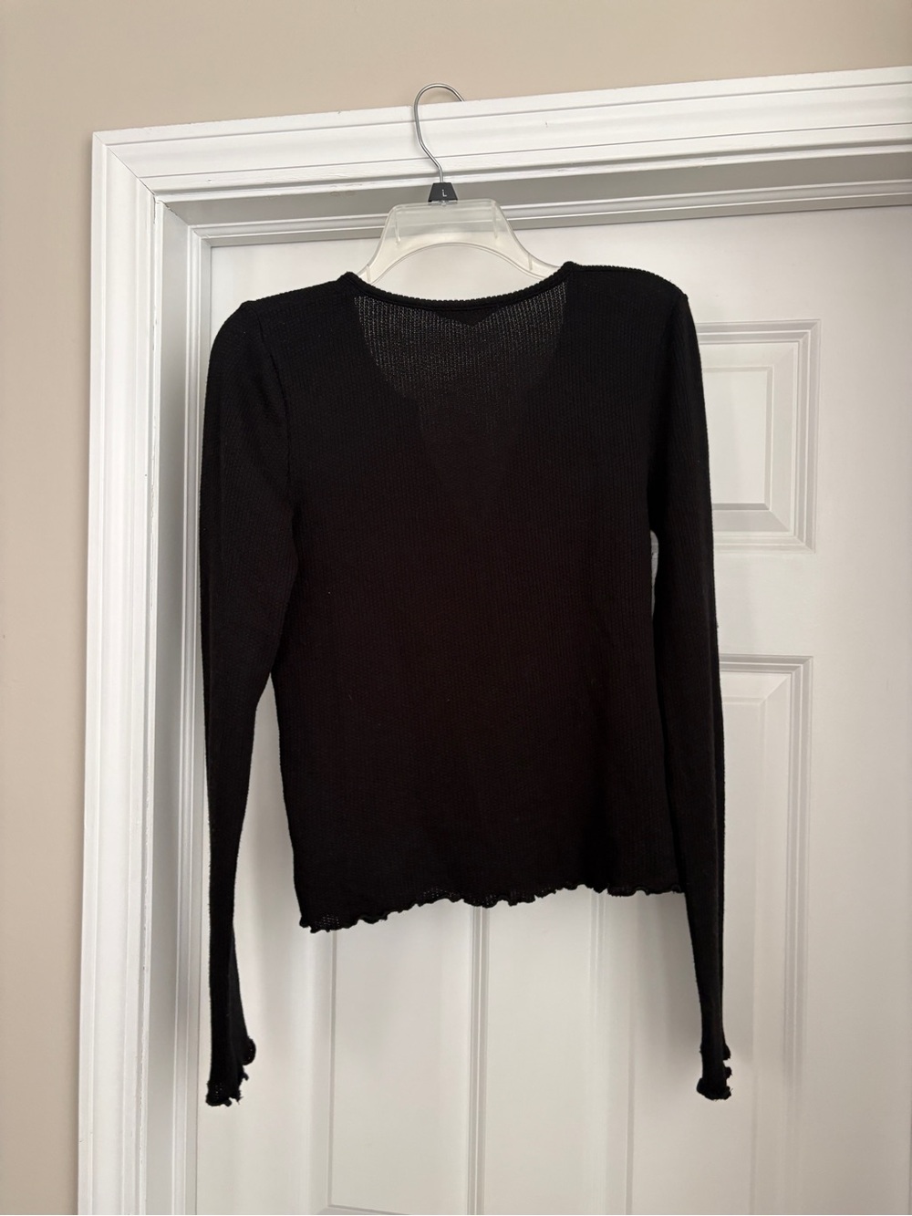 Double Zero V-Neck Lettuce Edge Black Top Women’s Large Layering Normcore Basic - Picture 5 of 5